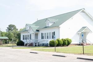 Greenevers nearing end of water line extension project
