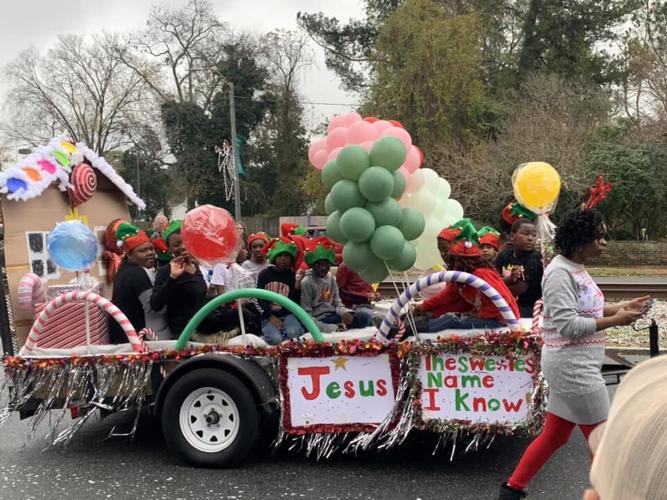Mount Olive parade, tree lighting celebrate Christmas season Duplin