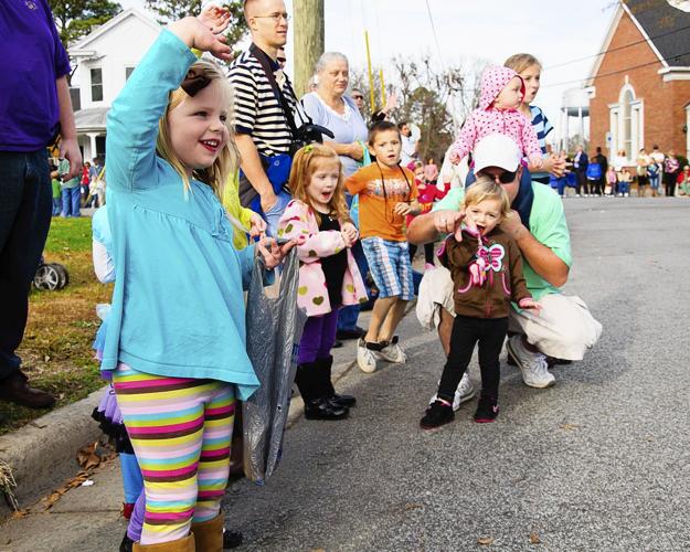 Winterville parade celebrates season Local News