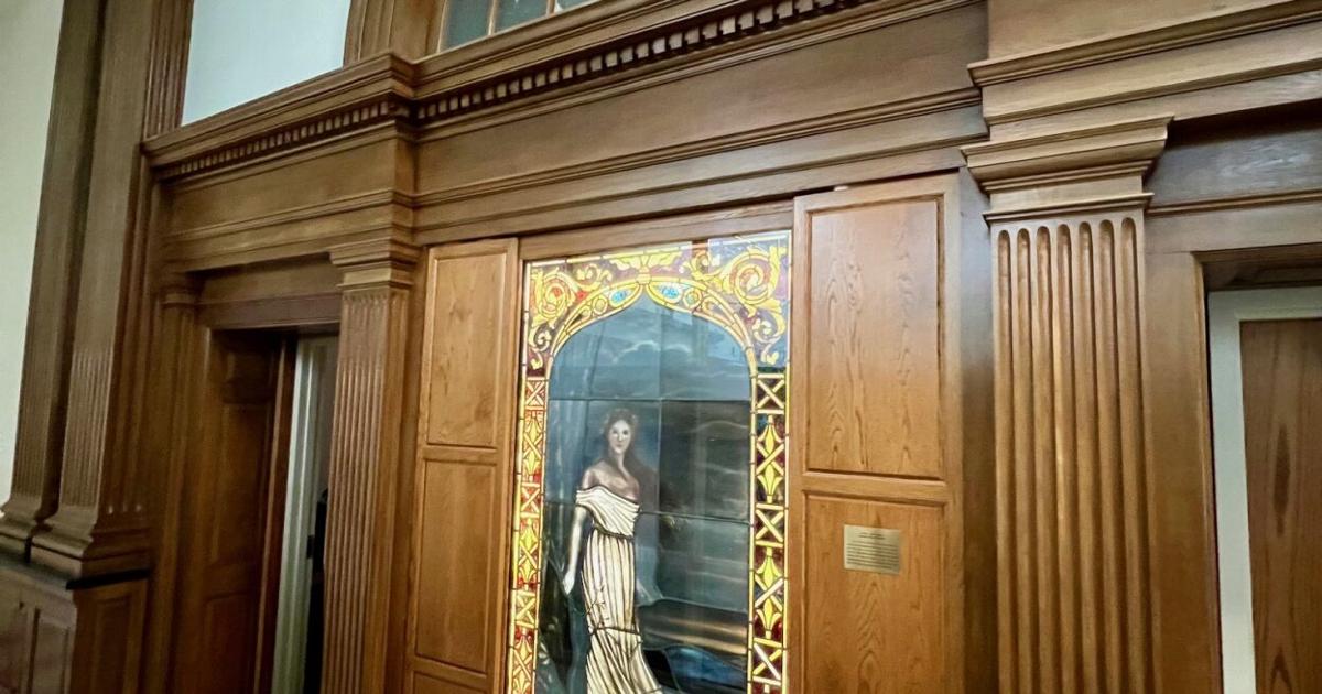 Mark Rutledge: New office is an old haunt with a ‘ghostly’ entrance ...