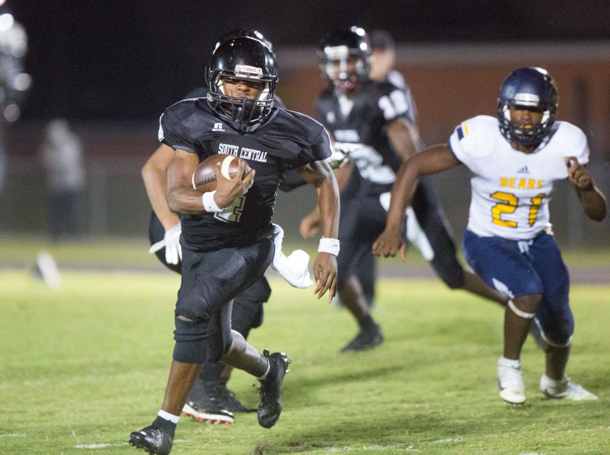 Falcons Fall To Hertford County 35 32 High Schools Reflector Com