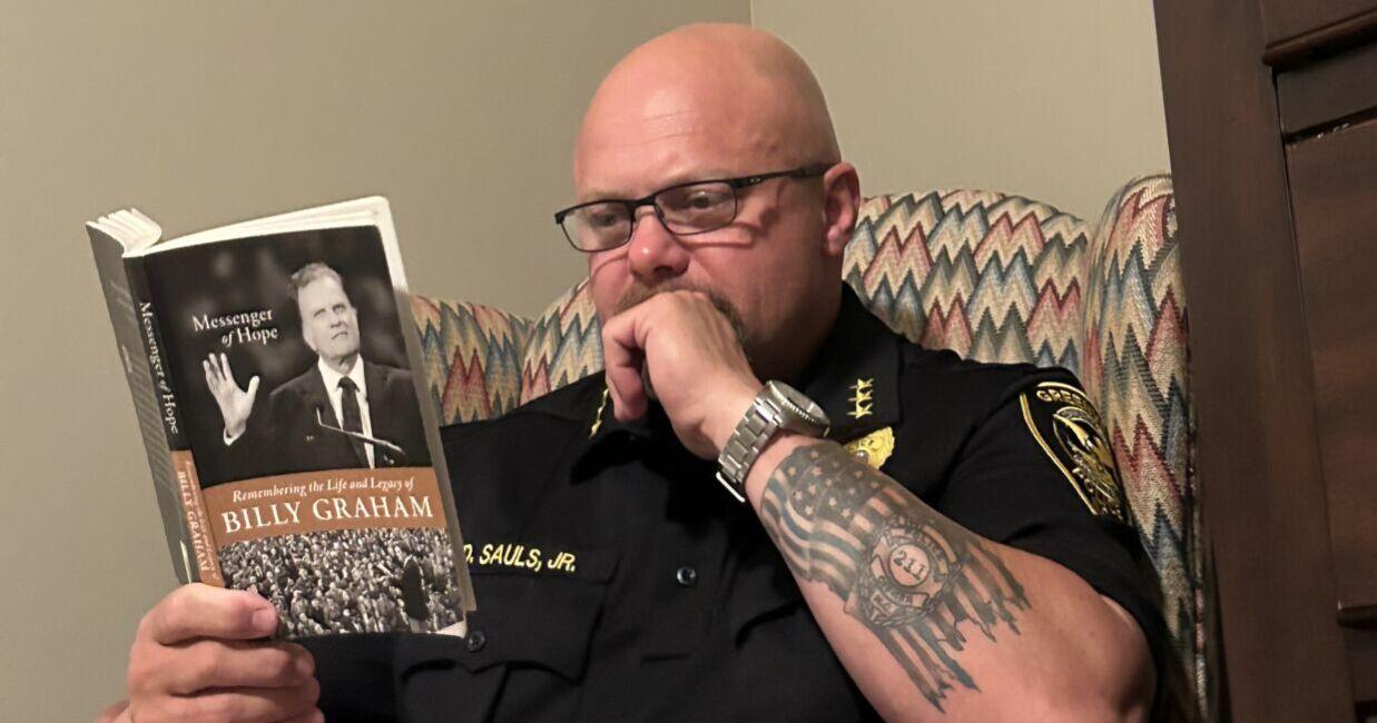 What Are You Reading? Books are good to give, receive, police chief says - Vimarsana News