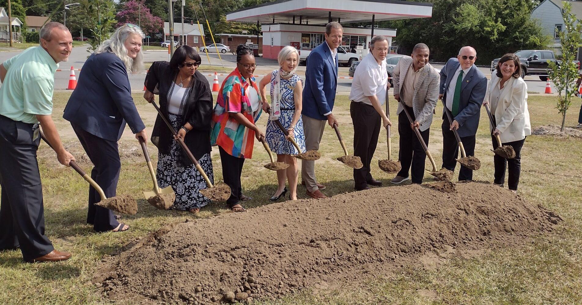 Greenville celebrates beginning of BUILD project with groundbreaking ceremony - Vimarsana News