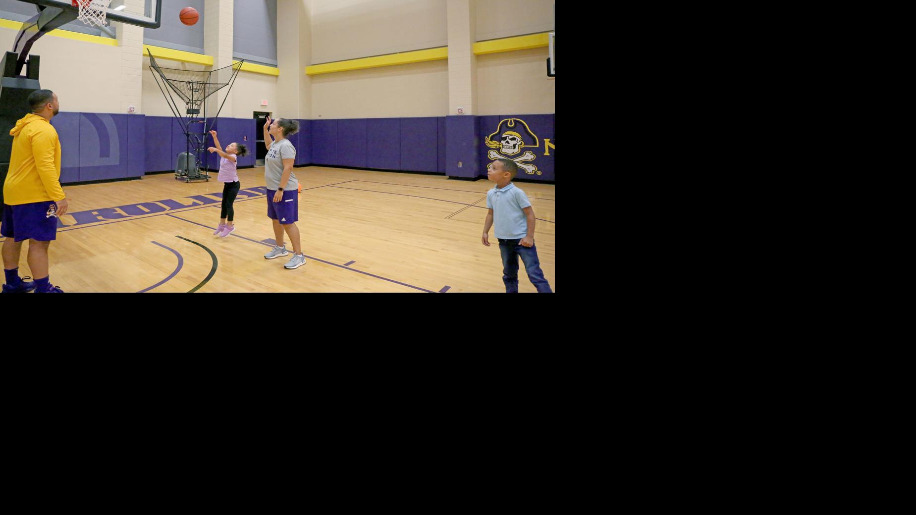 Meet The Mcneills An Ecu Basketball Family Reflector Com