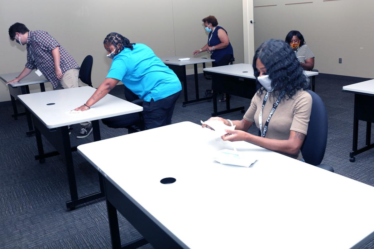 Victra event helps company add 250 workers for Greenville telecenter