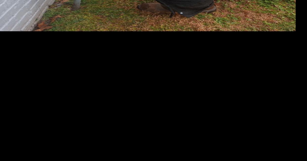 Farmvillearea residents rally through cold as crews work to restore