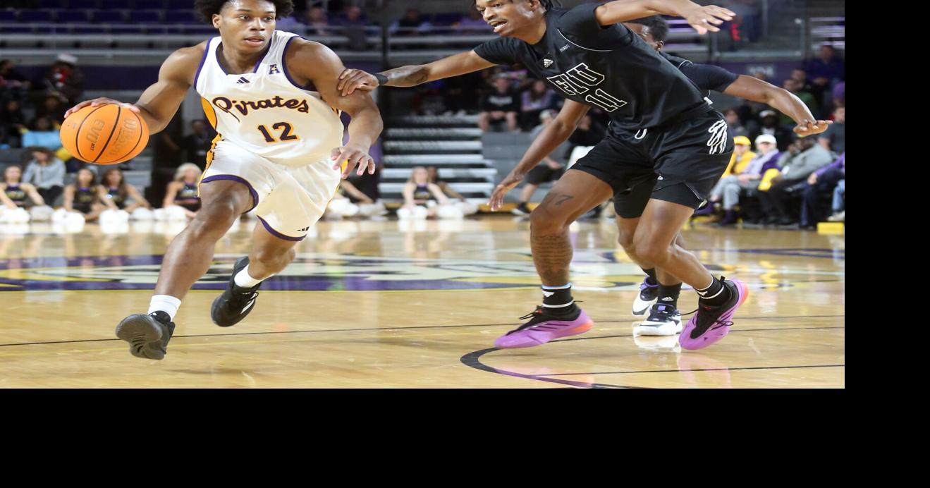 ECU men's basketball: Riley scores career-high 20 in road AAC loss ...