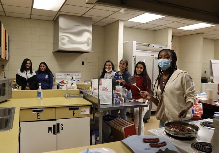 WallaceRose Hill High School JROTC cadets honor Veterans Multimedia