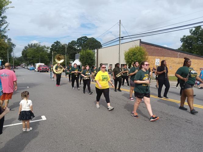 Greens and scenes Collard festival brings crowds to Ayden News