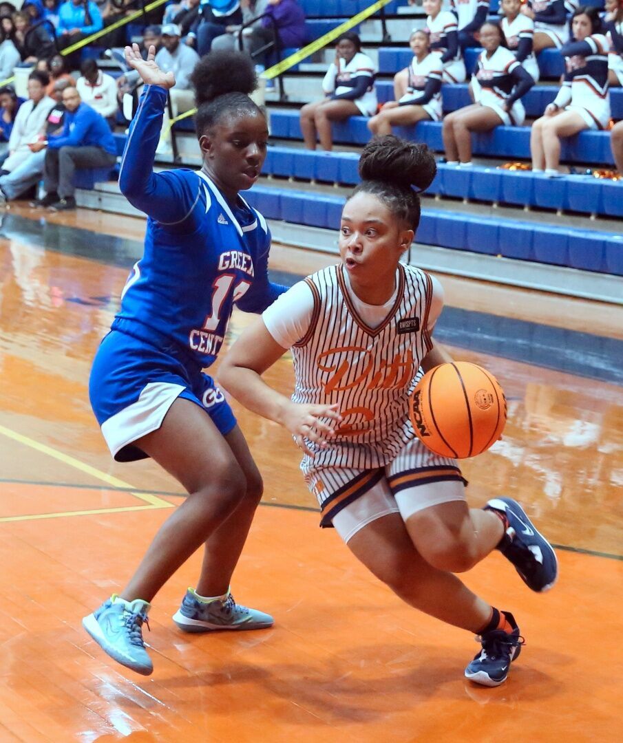 Kenae Edwards Leads North Pitt to 12 Consecutive Wins with Stellar Performance