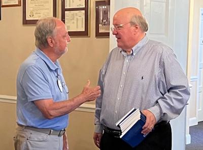 Minges visits with Evening Rotary Club | Local News | reflector.com