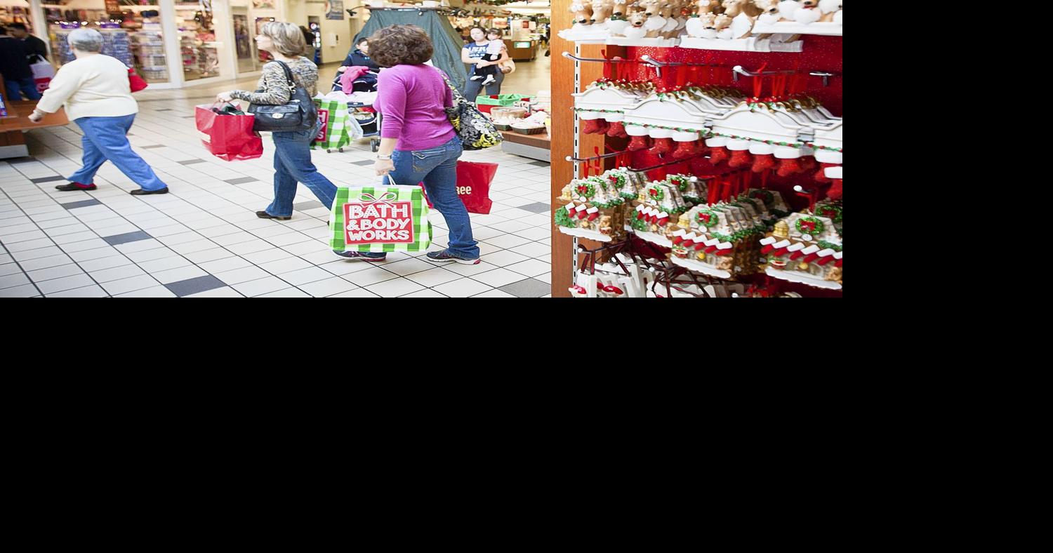 Shoppers score holiday haul | Local News | reflector.com