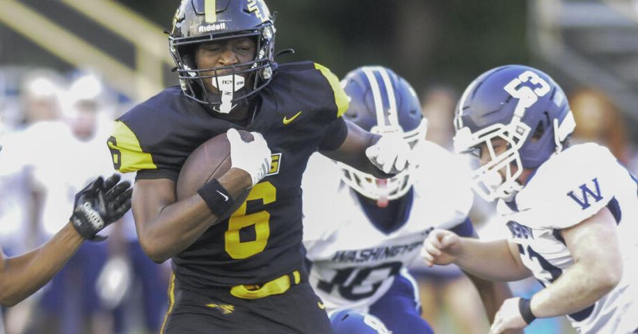 High school football: Jaguars claw out of mire of turnovers to topple Pack
