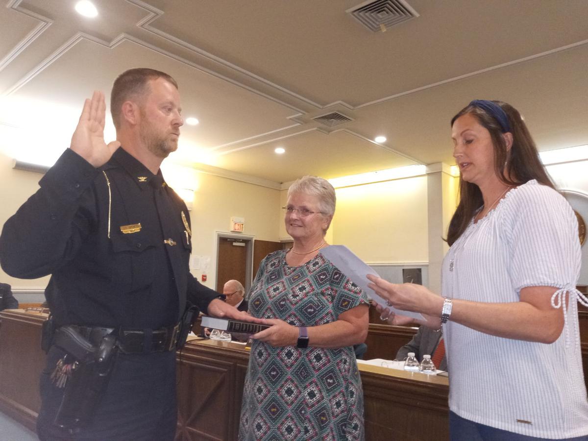 Longtime Farmville officer, town native, sworn in as police chief Local News
