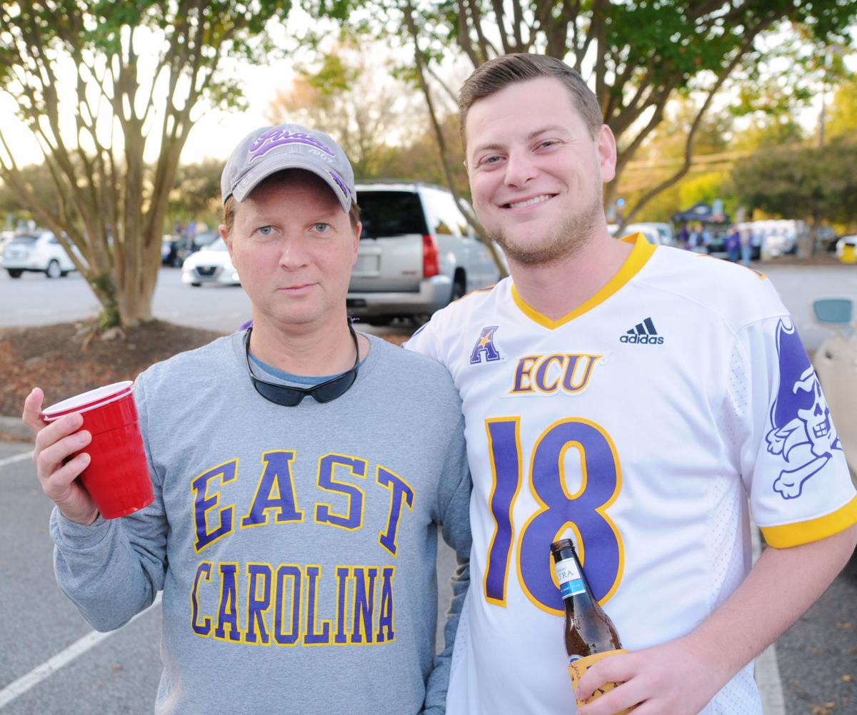 Scene Around Ecu Vs Cincinnati Photo Galleries Reflector Com