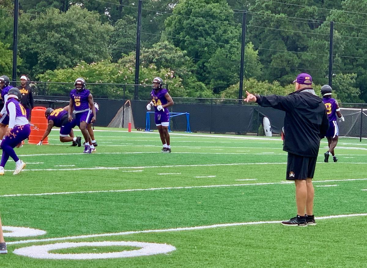 A Mixed Bag Of Energy On Opening Day Of Practice College Reflector Com