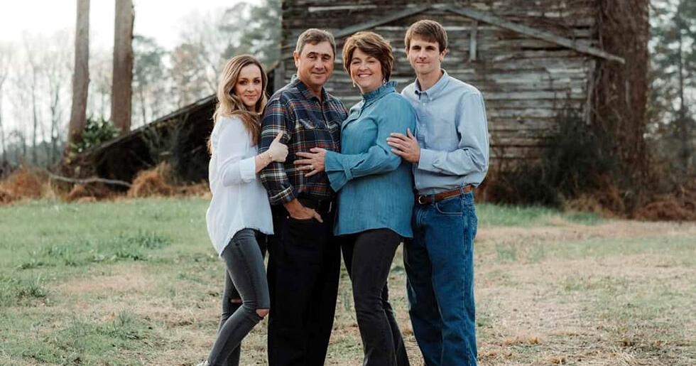 Perry family purchases Mackey’s Peanuts | Features | reflector.com