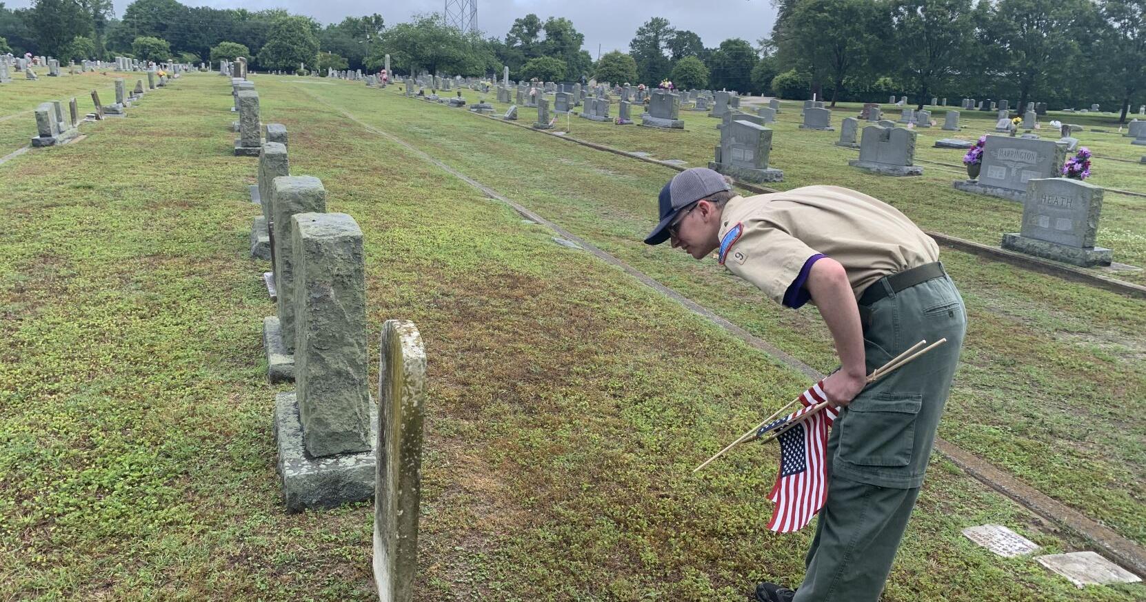 Scouts honor veterans ahead of Memorial Day observances - Vimarsana News