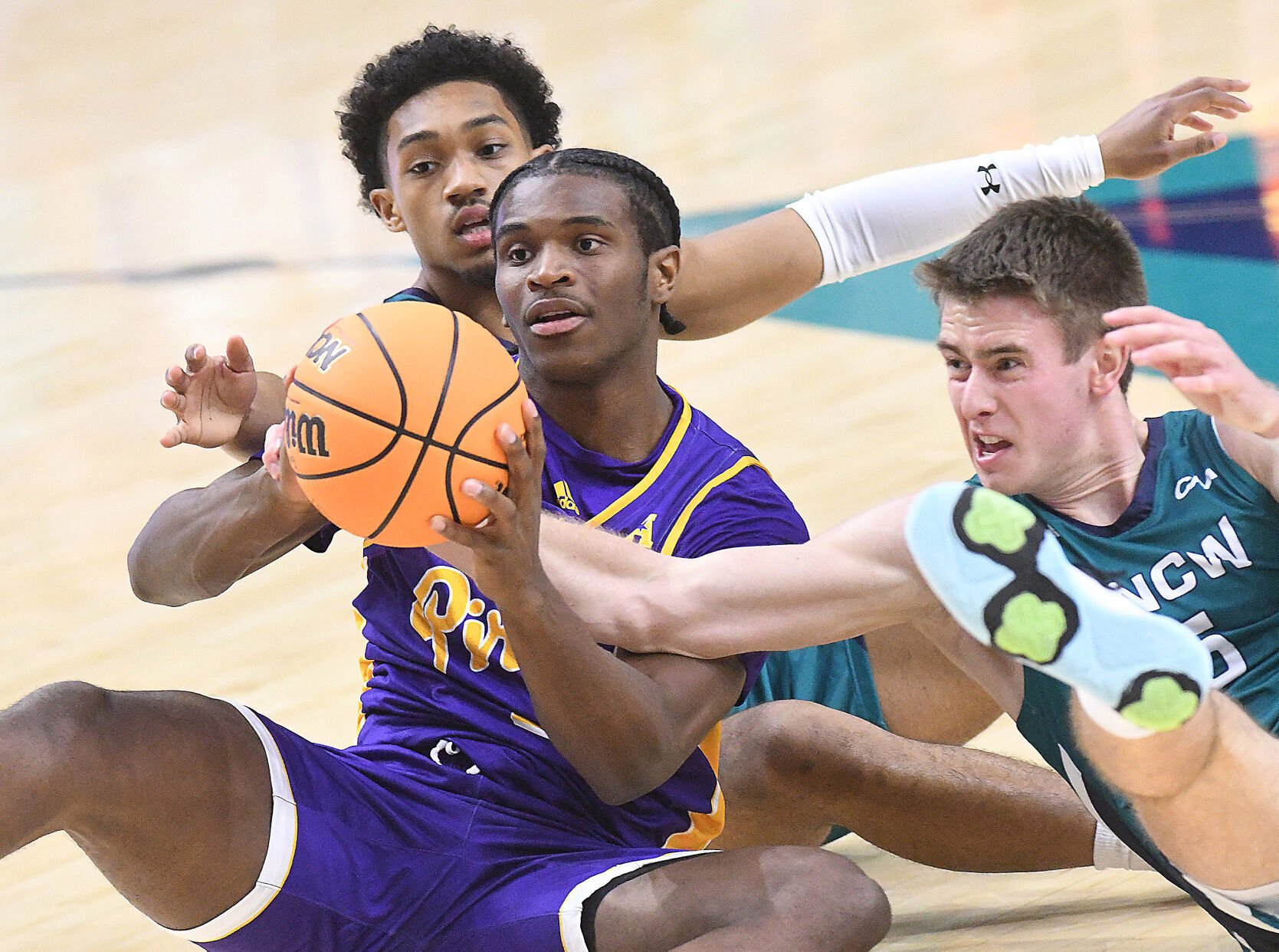 ECU men s basketball Pirates lose on road to UNC Wilmington