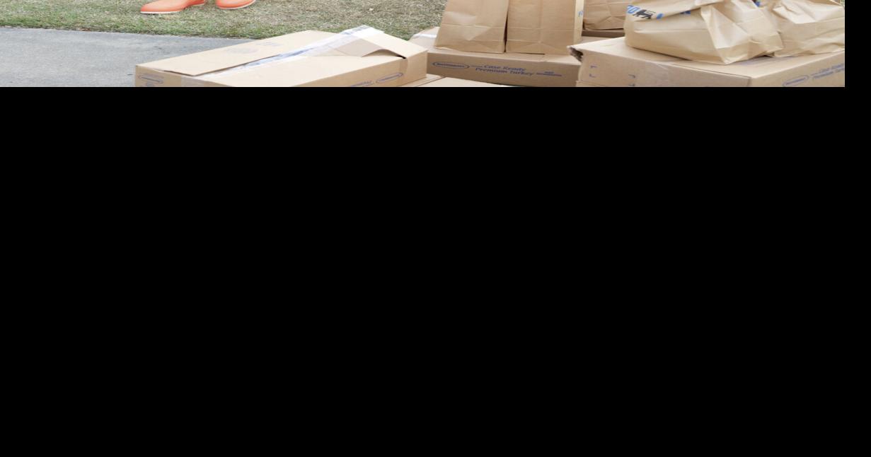 Ezra Ausar, Pirates ‘show the love’ off the court with turkey drop