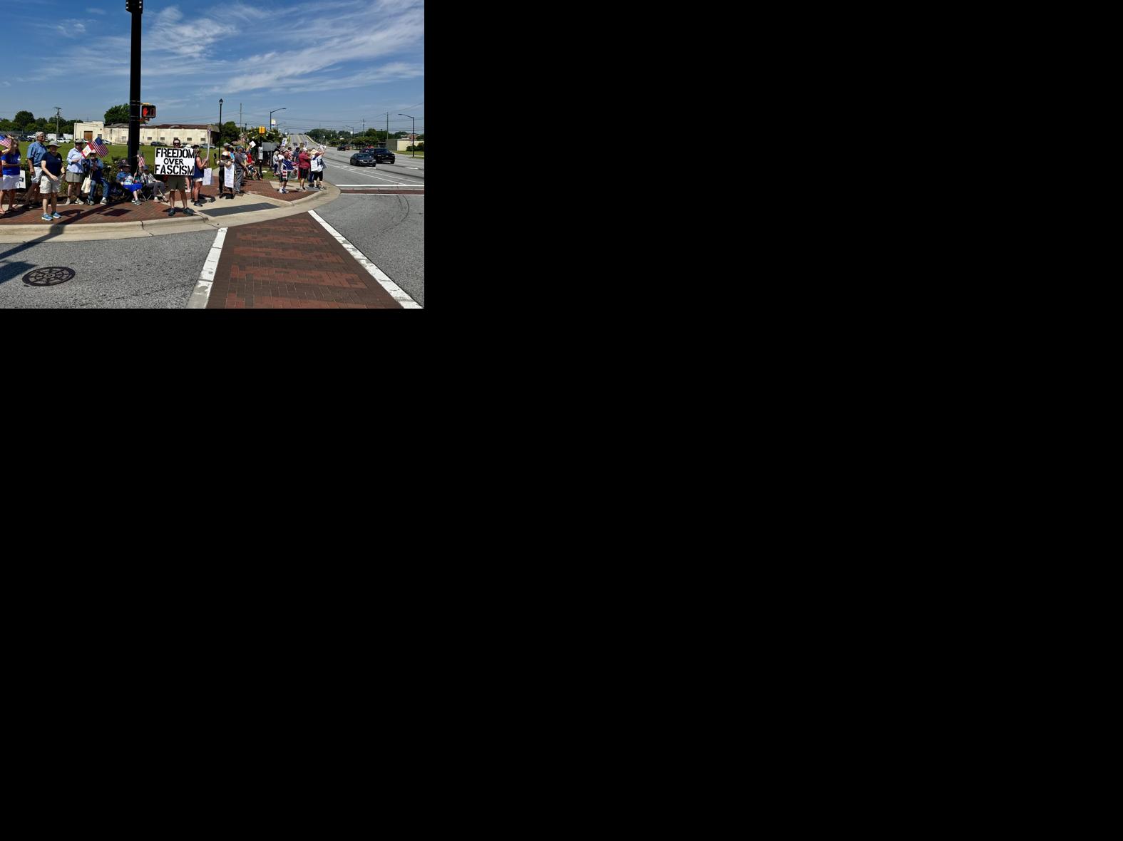 Protest and patriotism abound in Greenville on July the Fourth | Local ...