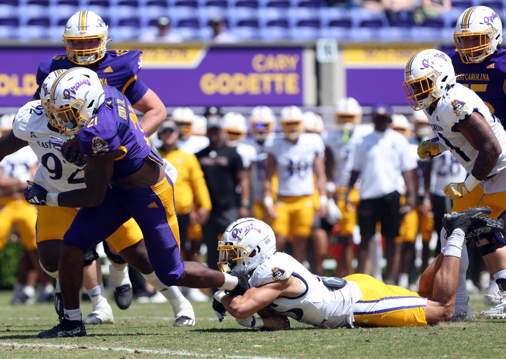 ECU Football: Pirates Turn Tempo Into Points In Annual Spring Game ...