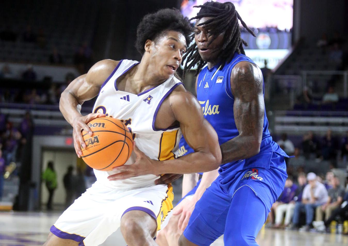 Jordan Charles Riley ECU roundup: Jordan Riley picked for Portsmouth Invitational | College ...