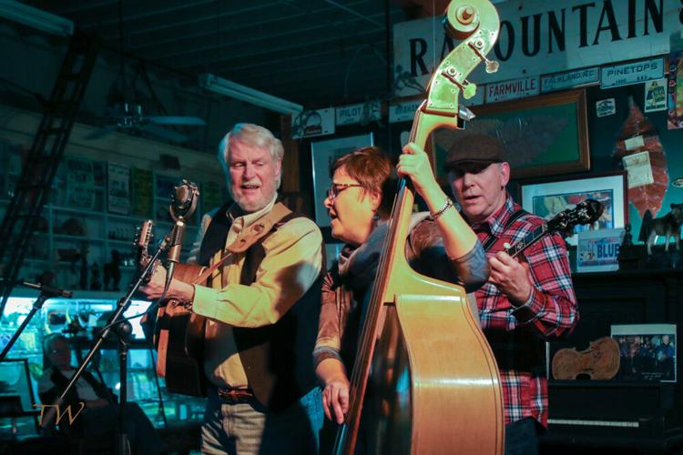 Donna Davis Alice Zincone is reinventing her musical self Feature Columnist