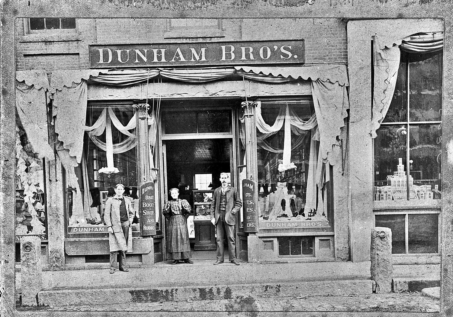 Dunham store shoes wiki