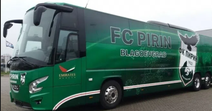 Футболният отбор на Белогор изпрати автобус за превоз на украински бежанци |  Бизнес