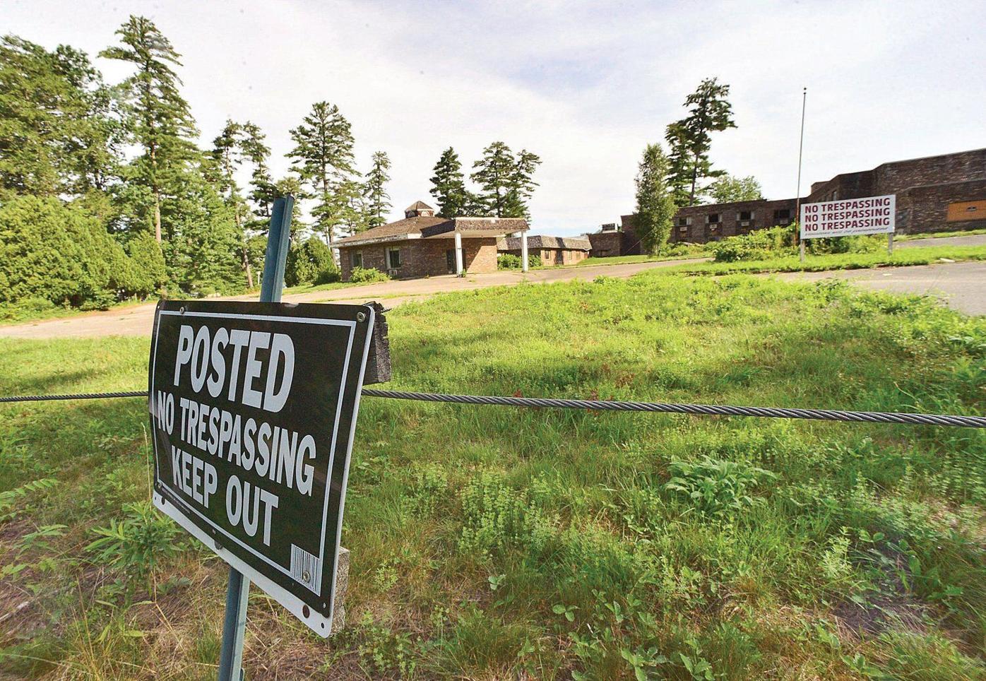 Asbestos Removal Is First Step In Spofford Hall Demolition Local News Reformer Com