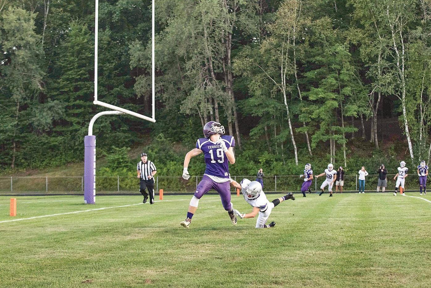 7 Area Football Players Make South Team Local Sports Reformer Com