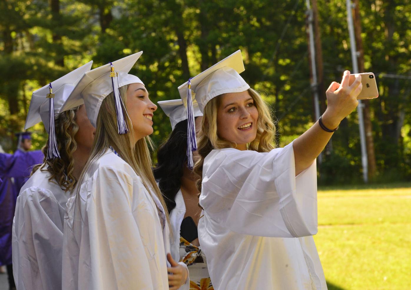 20210617SUSAN-BFGRAD-01.JPG