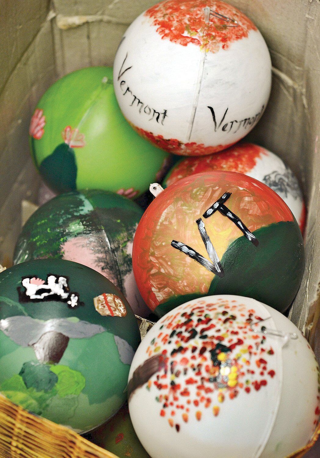 Vermont students paint ornaments for National Christmas Tree