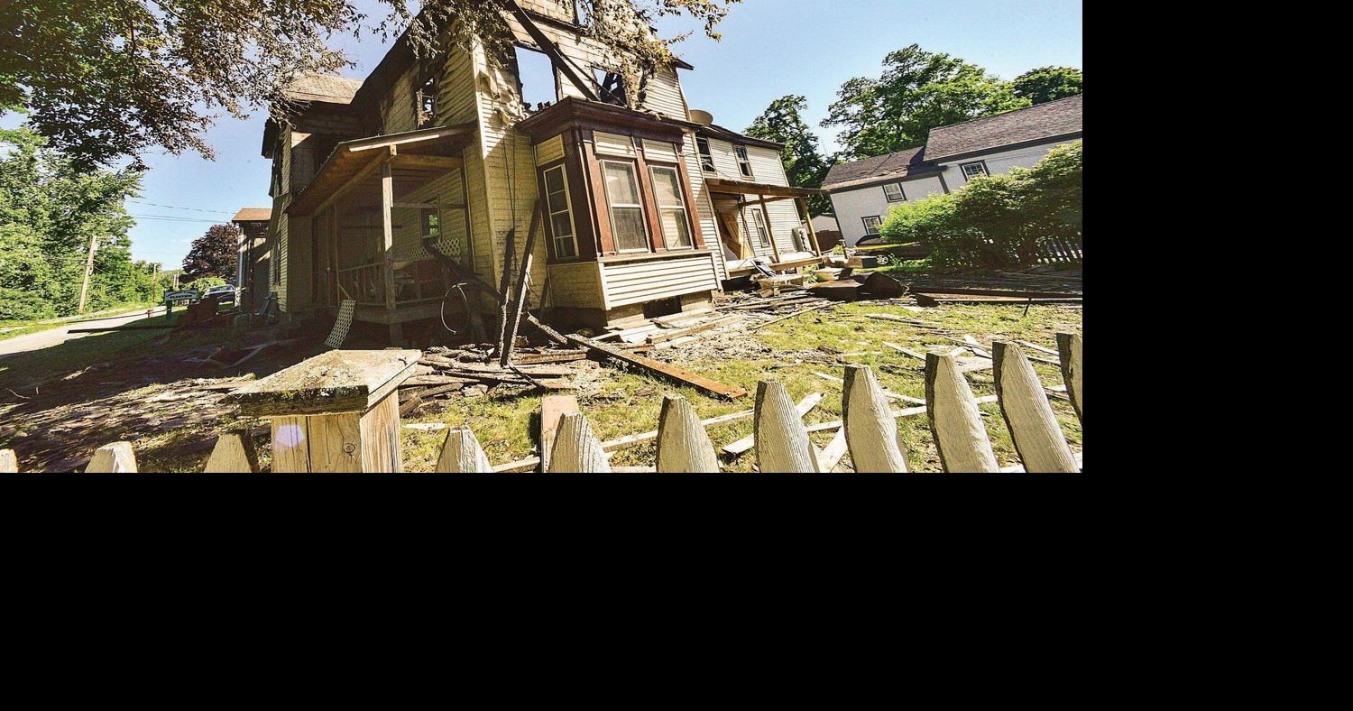 Rockingham to demolish damaged Barker Street and Brockway Mills houses Local News