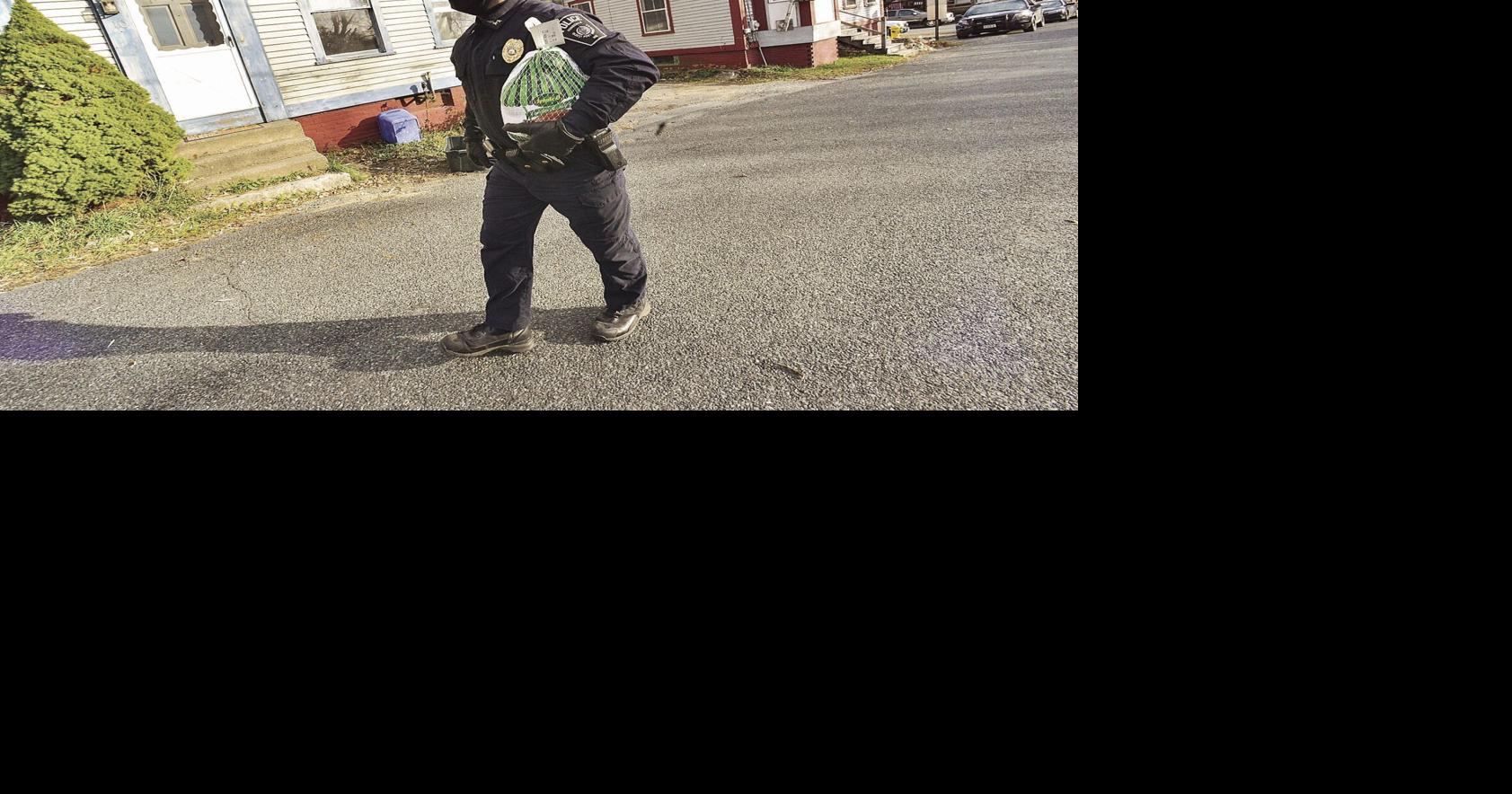 Hinsdale PD takes down thin blue line flag Local News