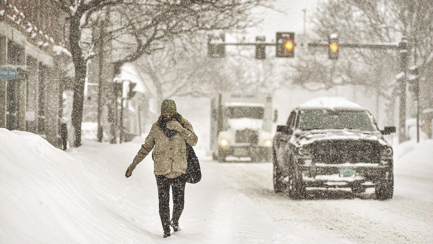Snow blankets the region - Vimarsana News