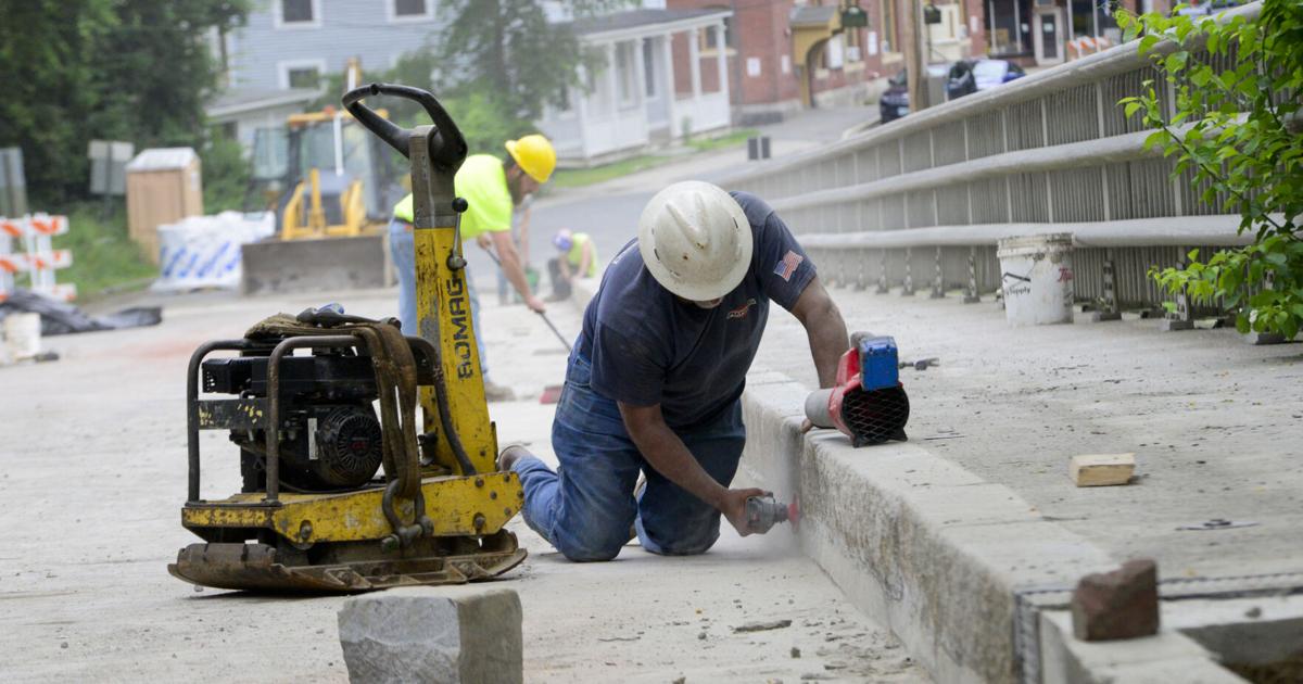 Renaud Brothers Construction, Valley Crane Service acquired by employee-owned company