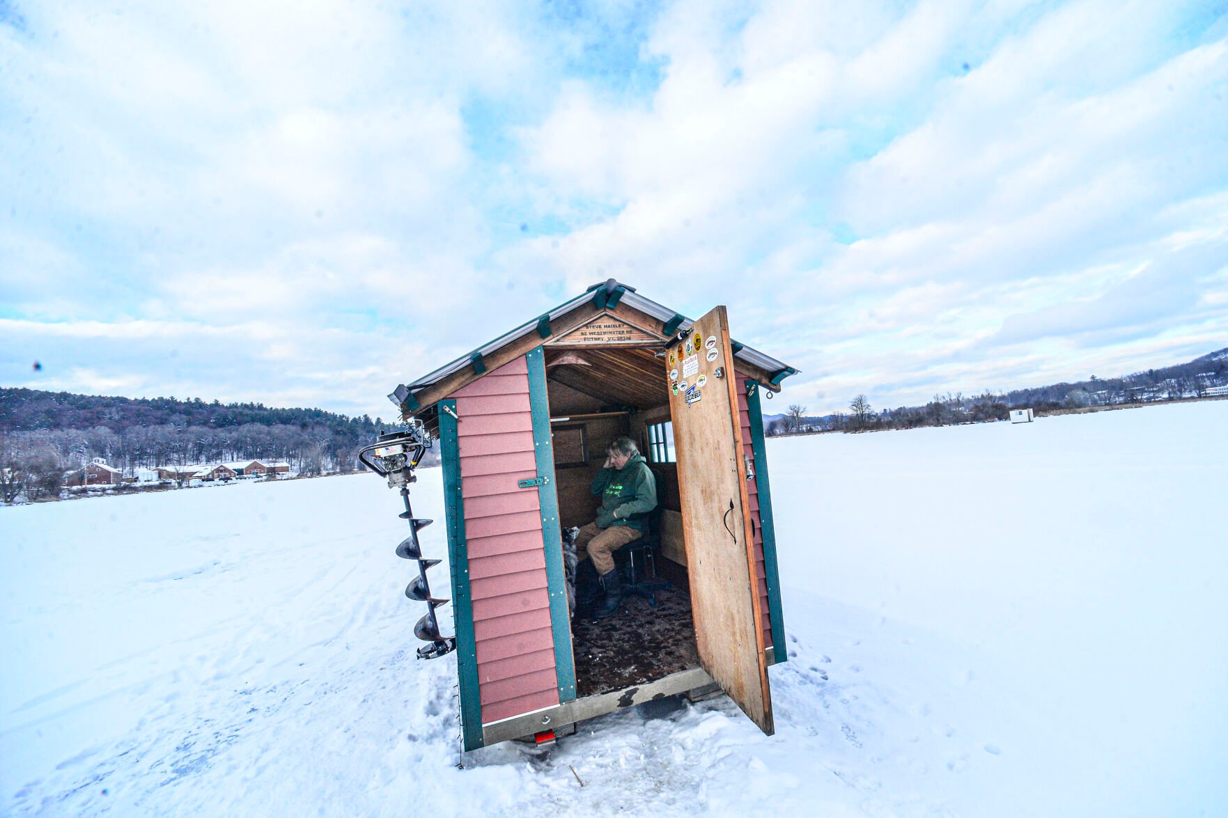 Ice shanty deals maine