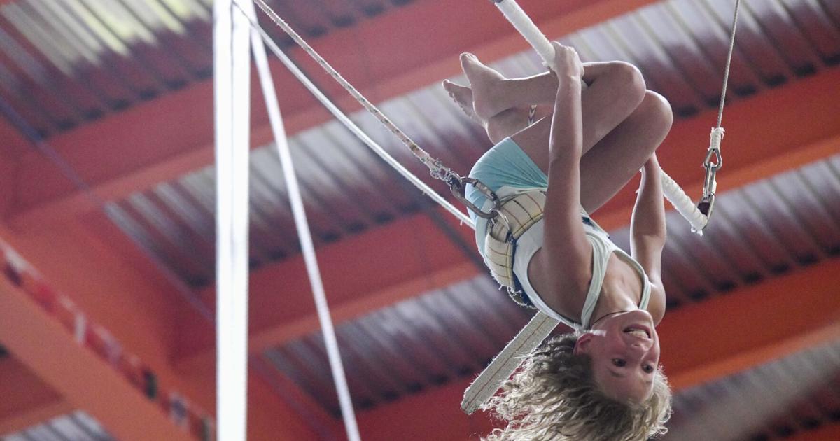 Swinging on the trapeze