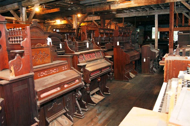 2002 estey organ