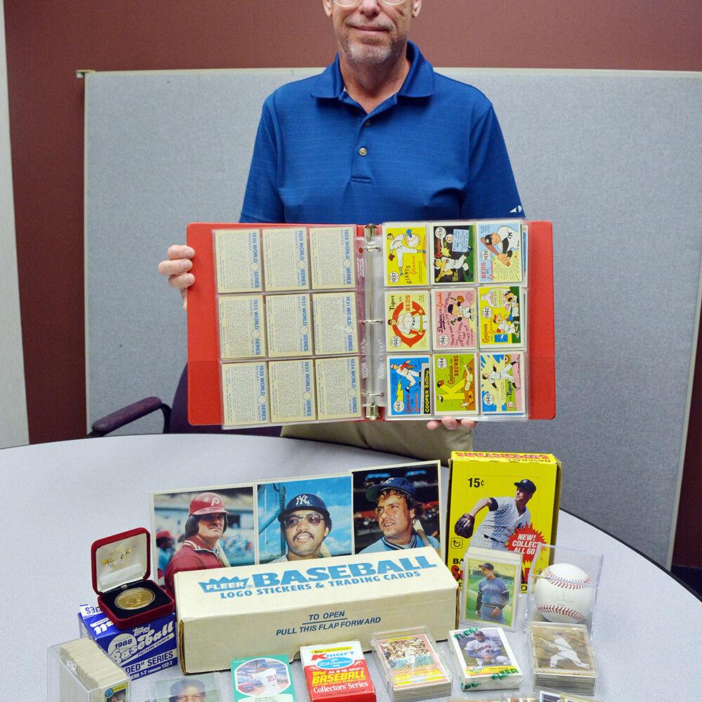 John Smoltz Rookie Baseball Card Lot for Sale in Columbia, MO