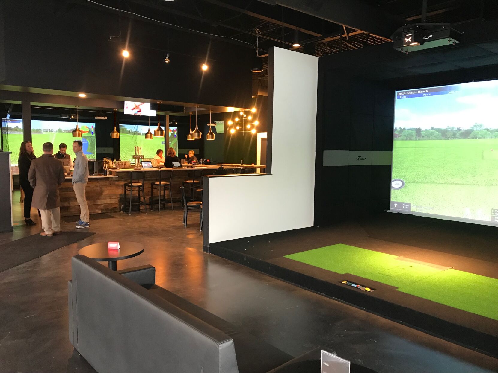 X-Golf opens in Woodbury for indoor golf and fun | Sports