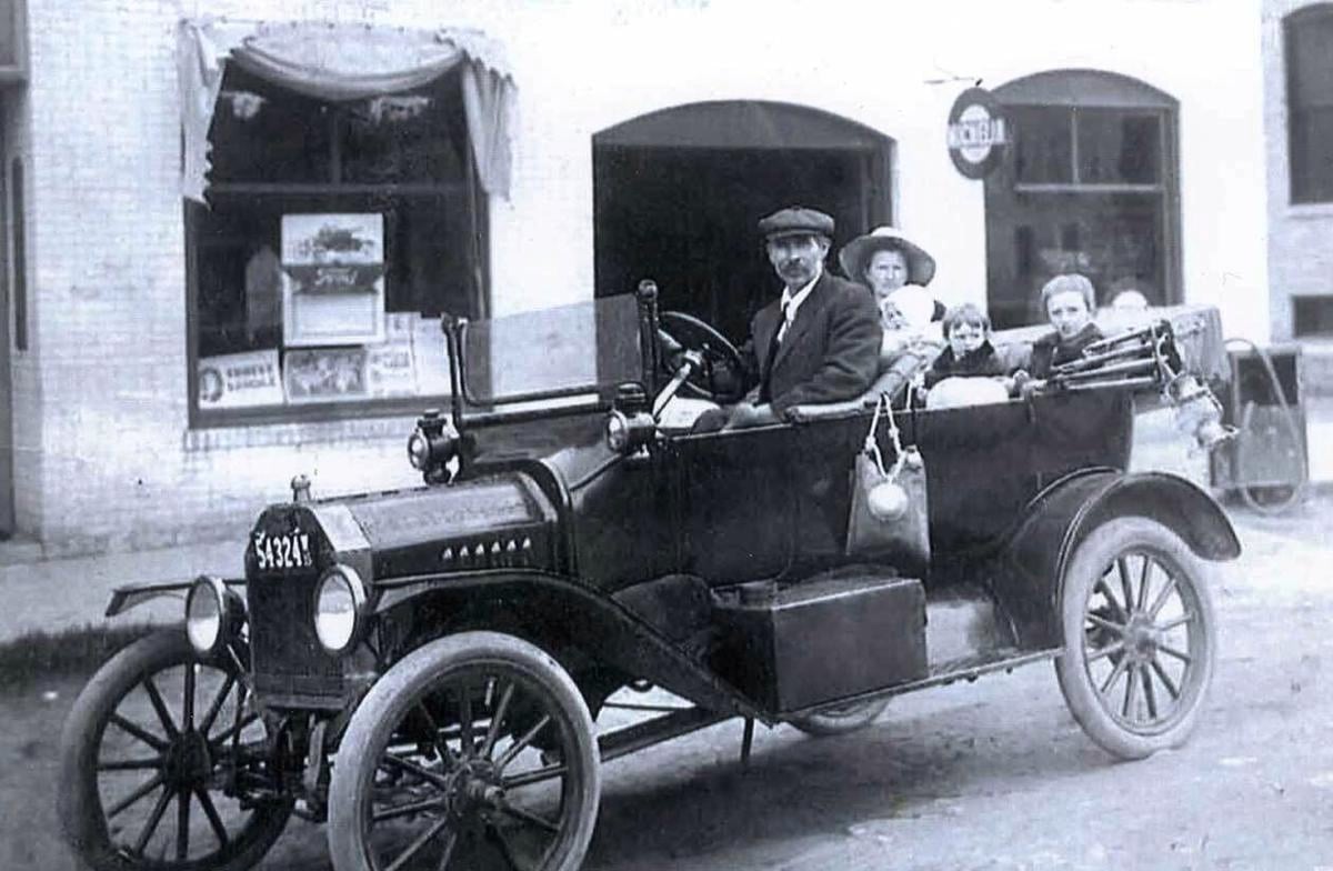 Days Gone By From Ramer To Roen Ford Dealers Were Here Columns Republicaneagle Com