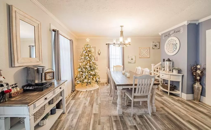 PHOTOS Updated American foursquare house for sale in Durand Business