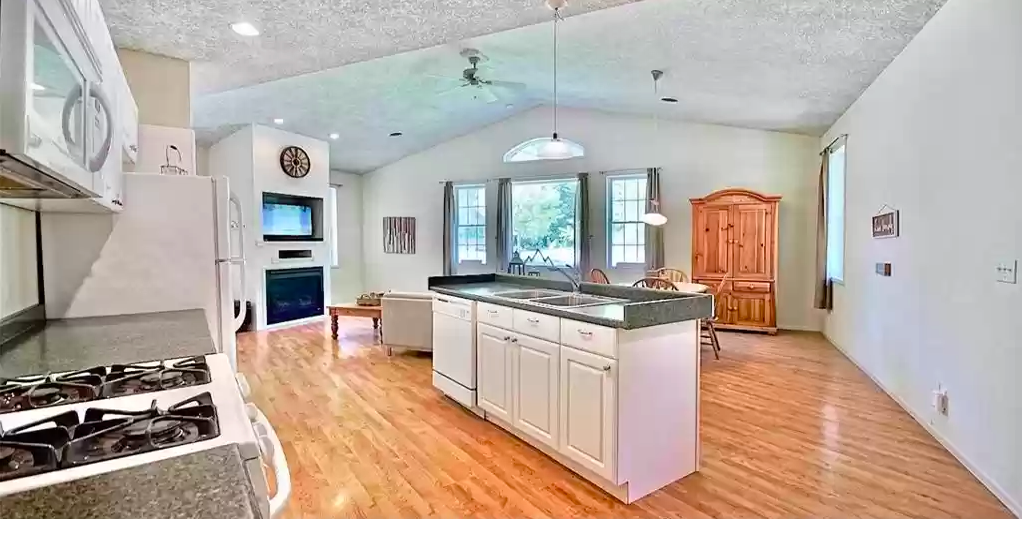 PHOTOS Large one story home for sale in Red Wing Real Estate