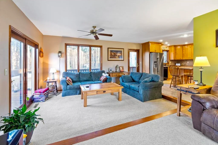 Photos Warm and house on 3 acres for sale in Red Wing Real