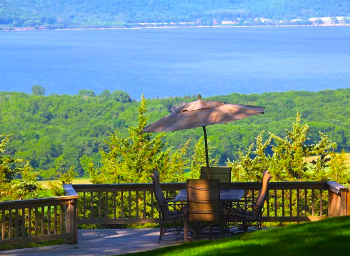 PHOTOS Three homes with lake views on Lake Pepin for sale Business