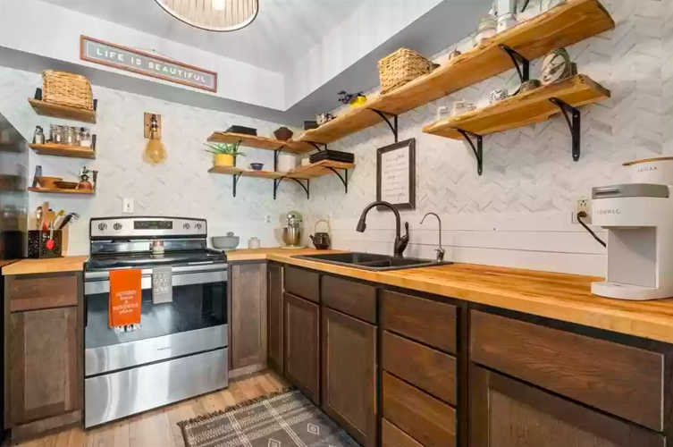 Photos Renovated twin home in Red Wing for sale Real Estate