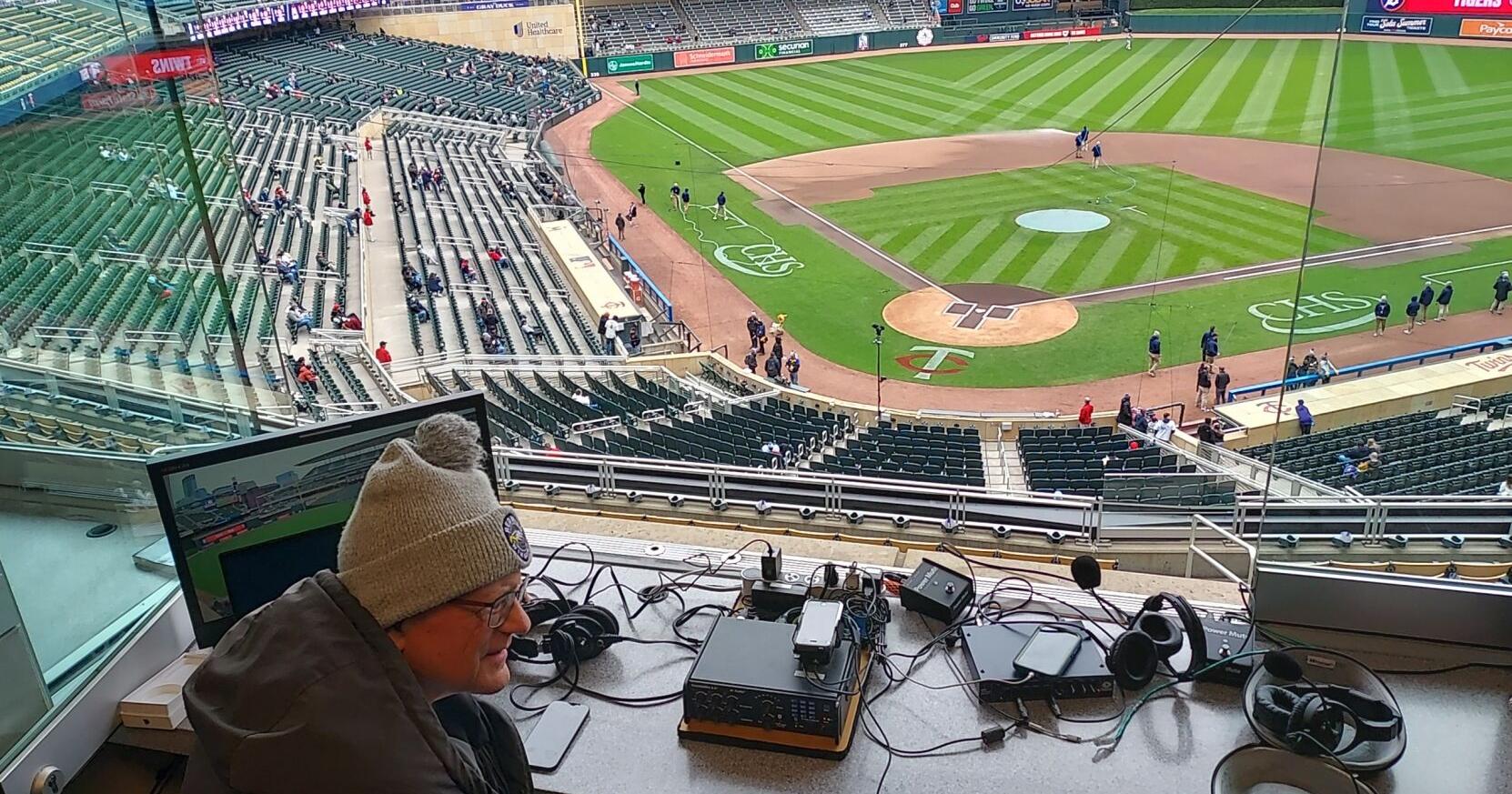 Completing a broadcaster's cycle: Action Jack achieves career-first at Target Field | Newsletter - Vimarsana News